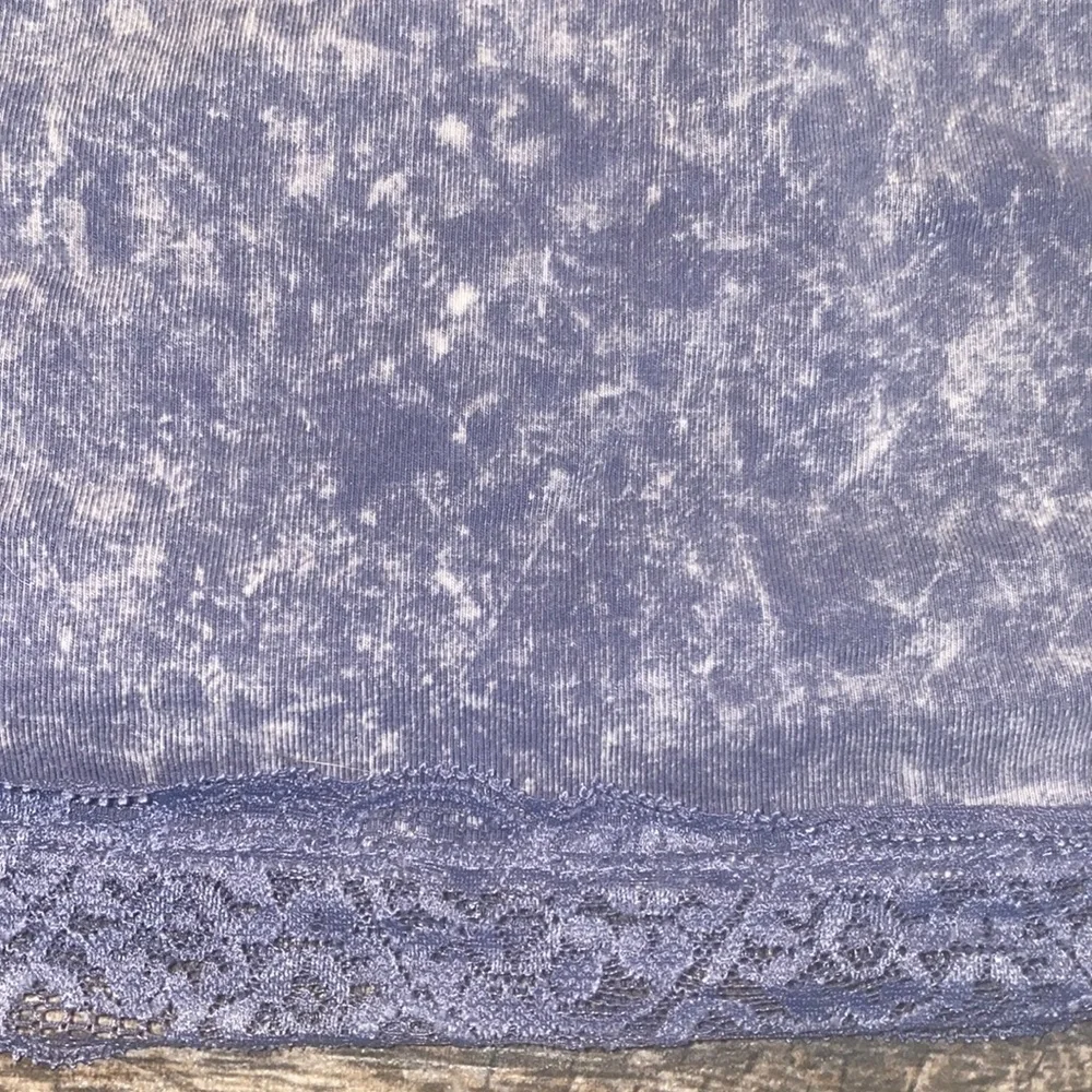 Matching Lounge Set - Picture 3 of 5